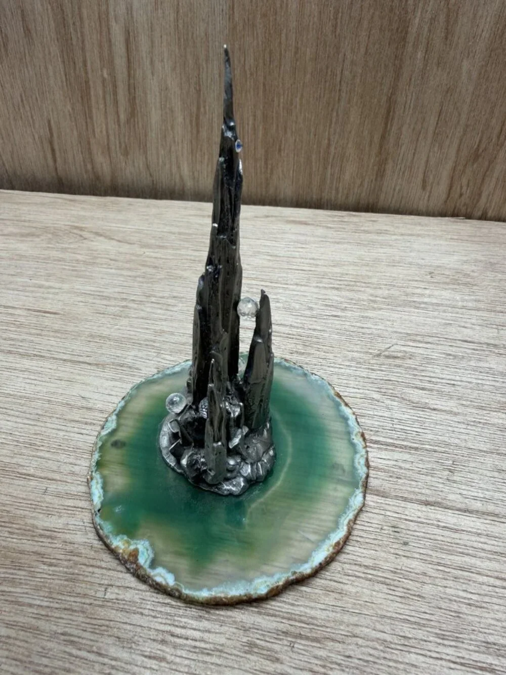 1983 Rawcliffe Pewter Lord of the Rings Castle W/ Five Crystals One Gem